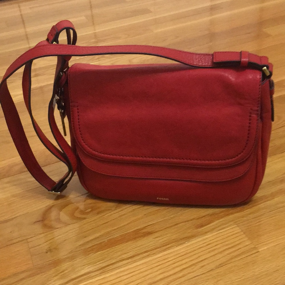 Fossil Peyton crimson red leather/suede purse, new with no tags